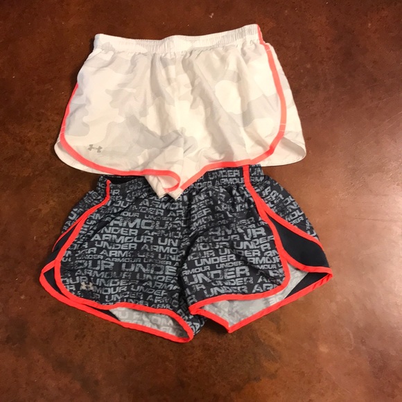 Under Armour Pants - Women’s size small under armour short bundle